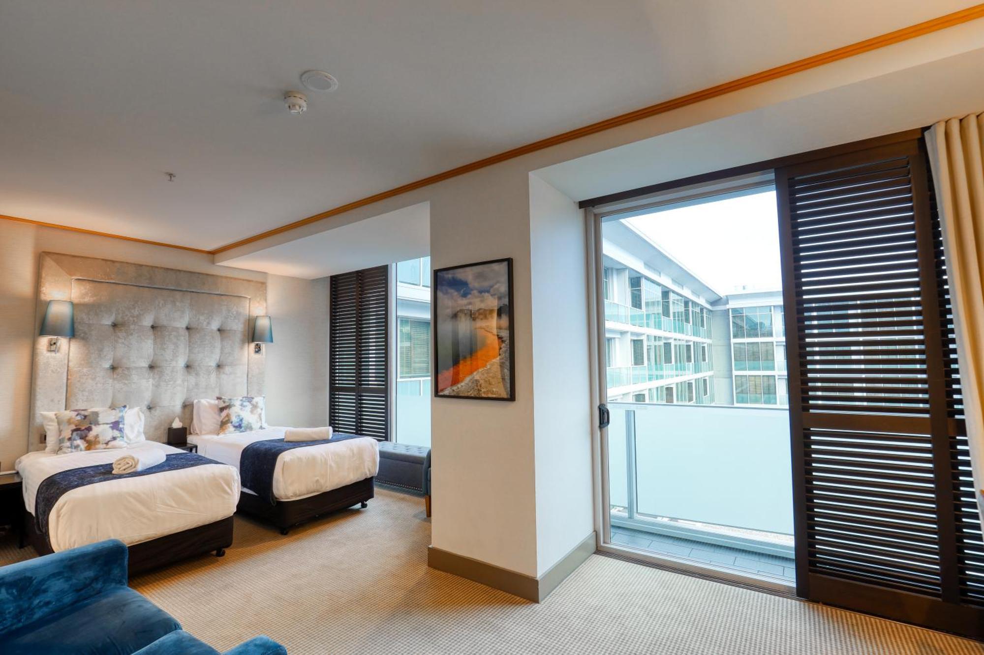 Marsden Viaduct Hotel 5*