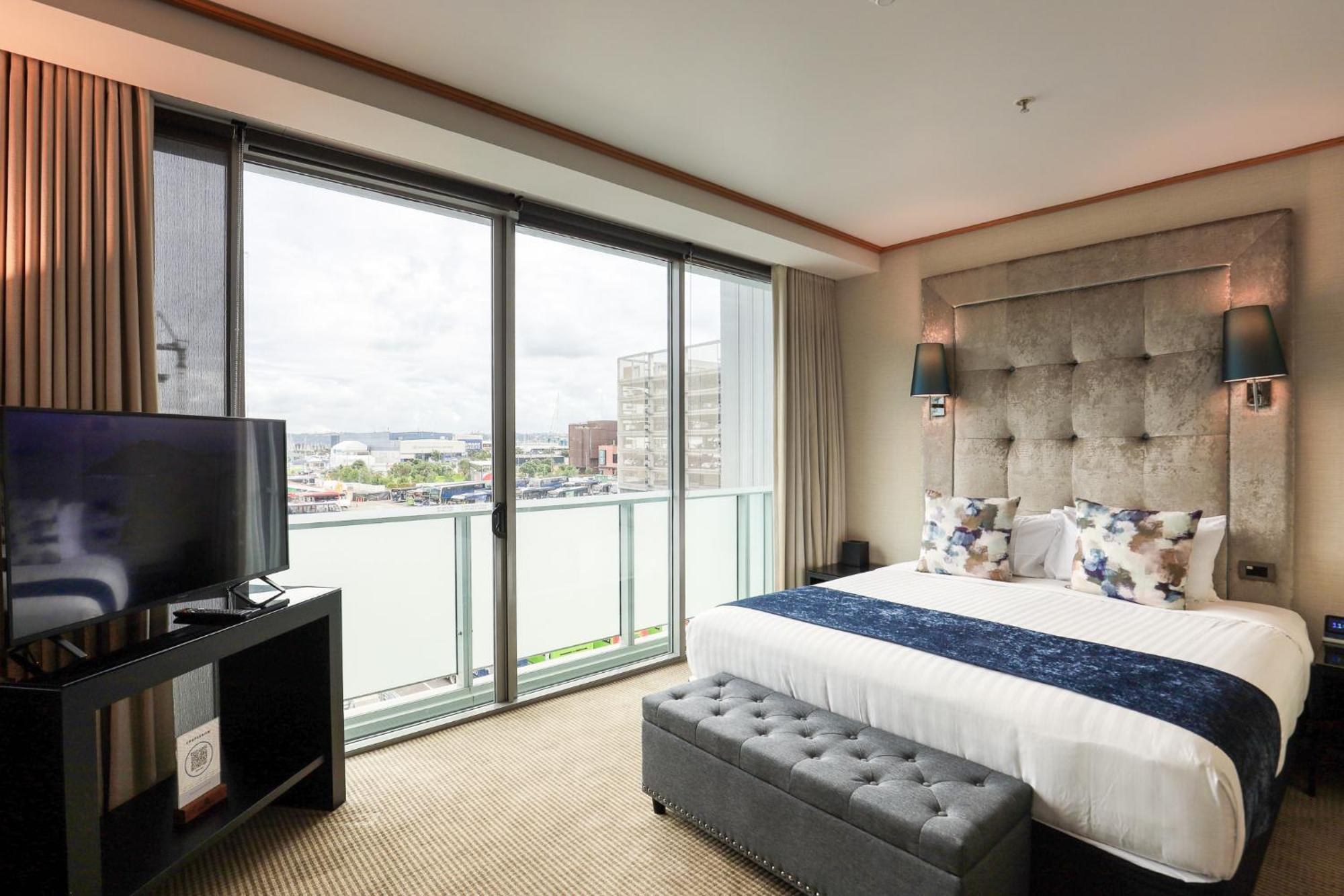 Marsden Viaduct Hotel 5*